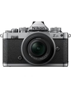 Nikon Z fc + 16-50mm /3.5-5.6 zilver standaard lens