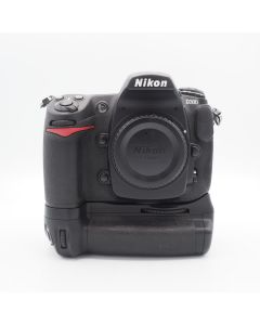 Nikon D300 (11.959 clicks) - 4016637 + Batt. Grip - Occasion